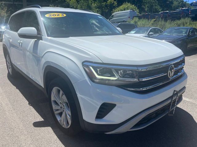 2023 Volkswagen Atlas 3.6L V6 SE w/Technology White at Sutliff Volkswagen