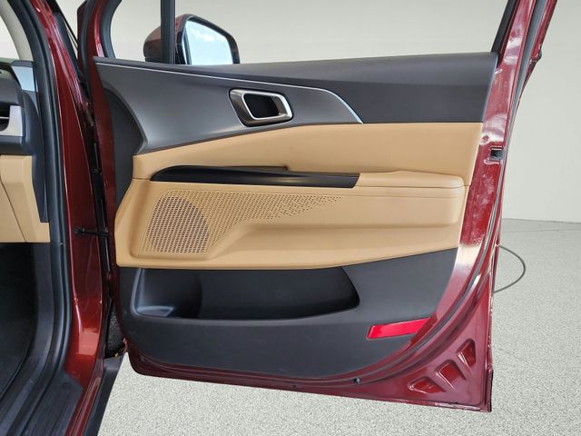 Used 2023 Kia Carnival Van