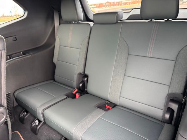 2026 GMC Acadia AT4 AWD