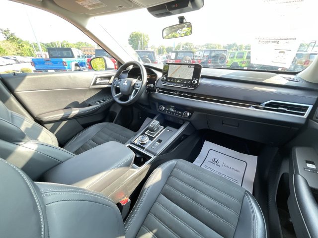 Used 2025 Mitsubishi Outlander PHEV SUV