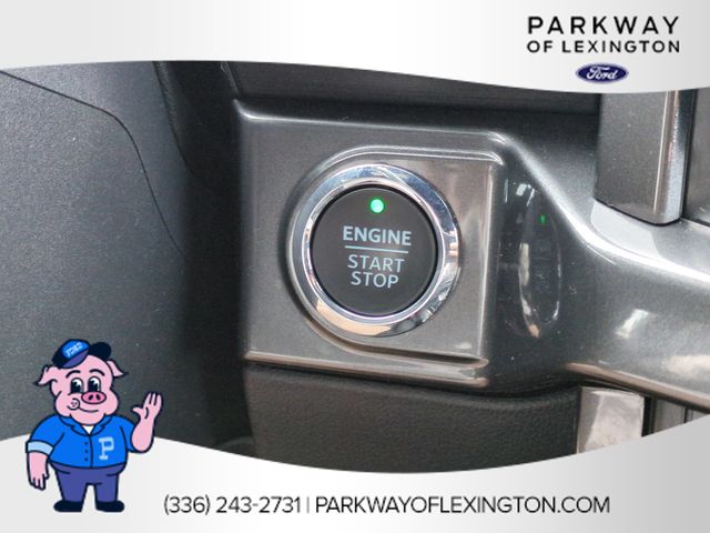 Used 2023 Agate Black Metallic Ford XLT image 26