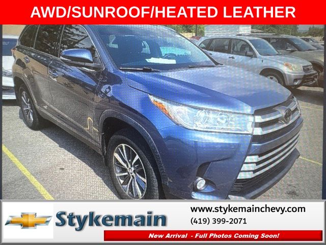 Shoreline Blue Pearl 2019 Toyota Highlander SUV / Crossover All-Wheel Drive 8-Speed Automatic