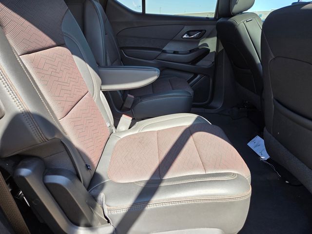 2023 Chevrolet Traverse AWD High Country