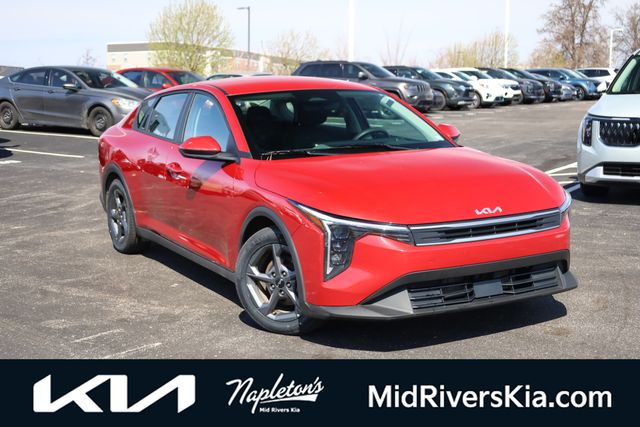 2025 Kia K4 LXS FWD