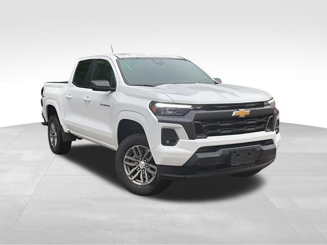 Summit White 2024 Chevrolet Colorado Pickup Truck Four-Wheel Drive 8-Speed Automatic