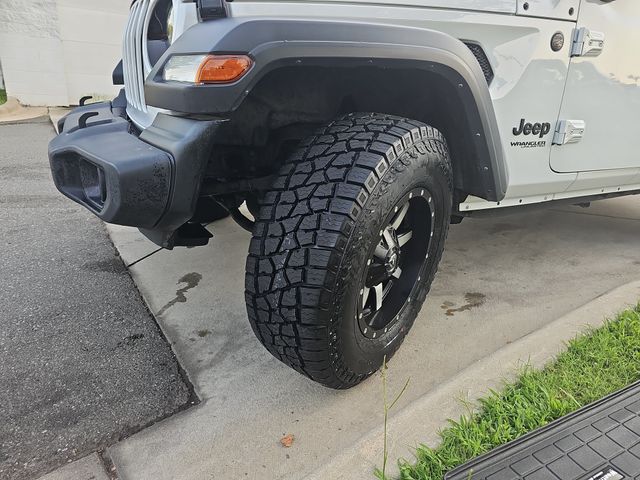 Used 2021 White Jeep Unlimited Sport Altitude image 28