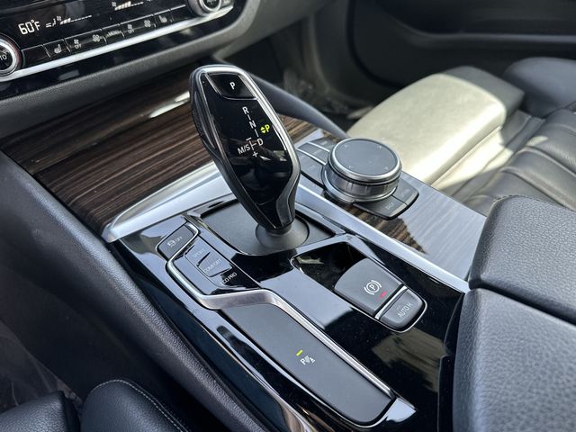 2020 BMW 530i - $21,077