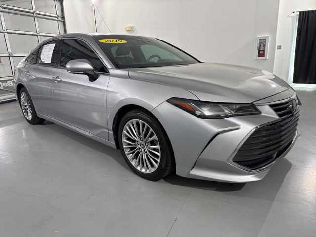 Celestial Silver Metallic 2019 Toyota Avalon Limited FWD Sedan Front-Wheel Drive 8-Speed Automatic