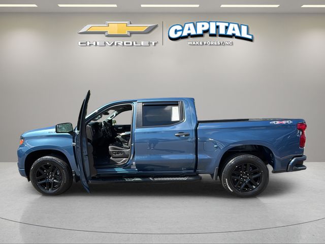 Used 2024 Blue Chevrolet Custom image 9