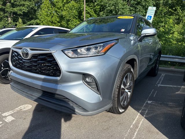 2020 Toyota Highlander XLE FWD