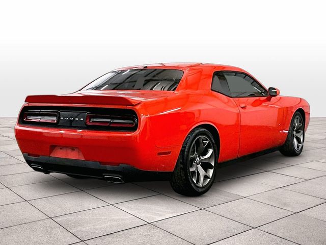 2016 Dodge Challenger SXT - 10