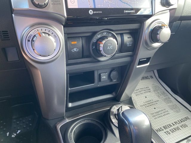 2020 Toyota 4Runner SR5 photo
