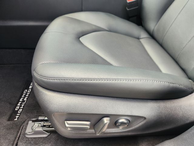 2026 Toyota Grand Highlander Hybrid Limited  at Classic Toyota Galveston