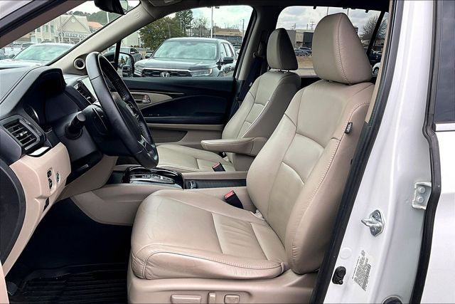 Used 2021 Honda Pilot Touring 4D Sport Utility