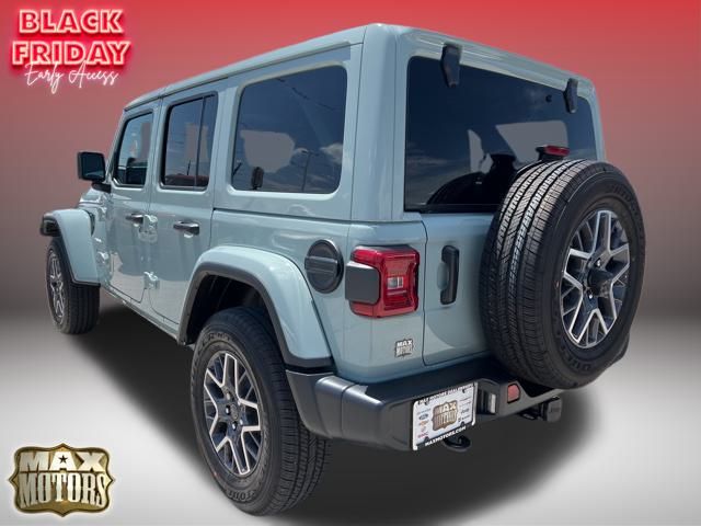 2024 Jeep Wrangler Sahara 6