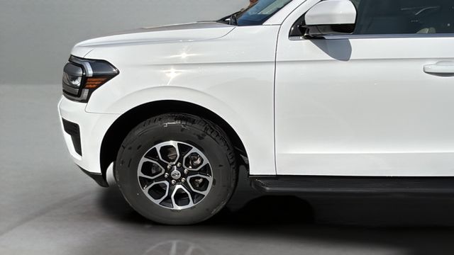 Used 2024 White Ford XLT image 31
