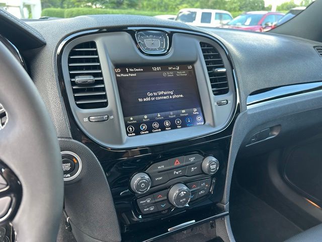 Used 2022 Chrysler 300 Sedan