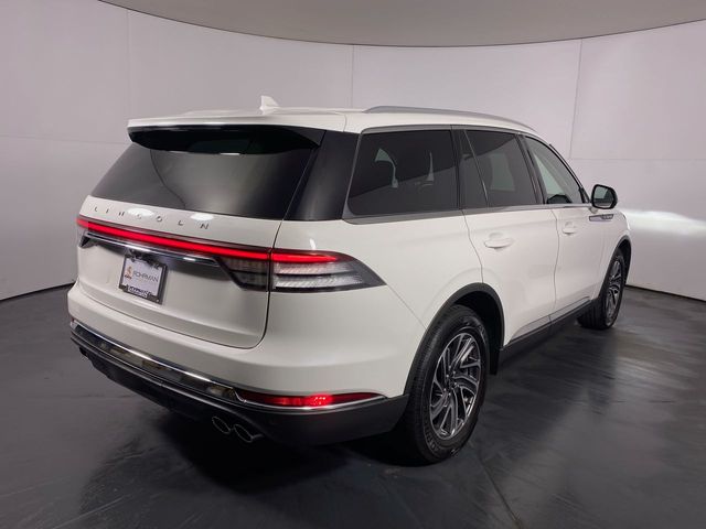 2022 Lincoln Aviator Standard 34