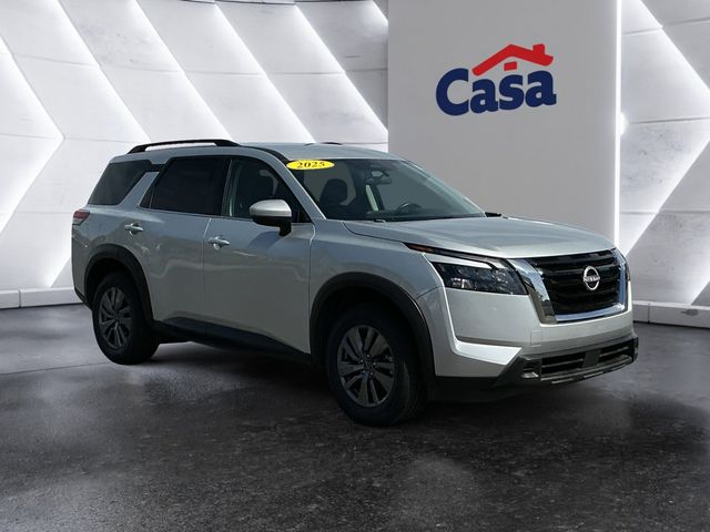 View vehicle photo 4