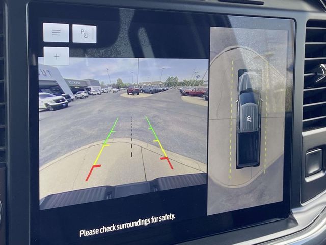 Used 2023 White Ford XLT image 19