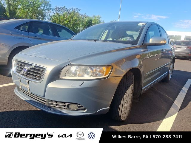 Barents Blue Metallic 2008 Volvo S40 2.4i Sedan Front-Wheel Drive 5-Speed Automatic