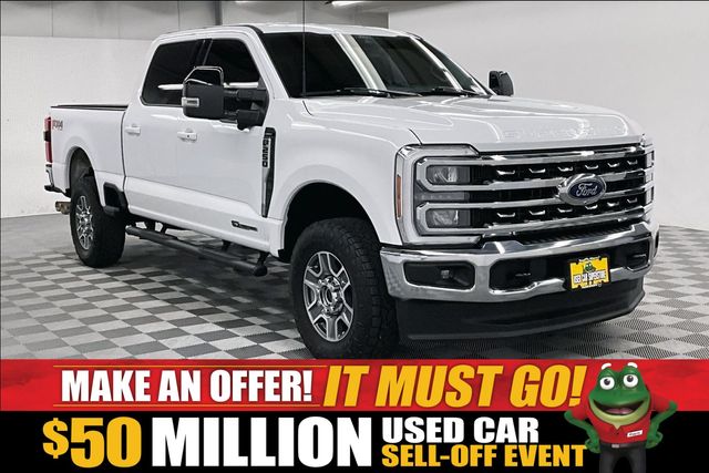 Oxford White 2024 Ford F-250 Super Duty Pickup Truck Four-Wheel Drive 10-Speed Automatic