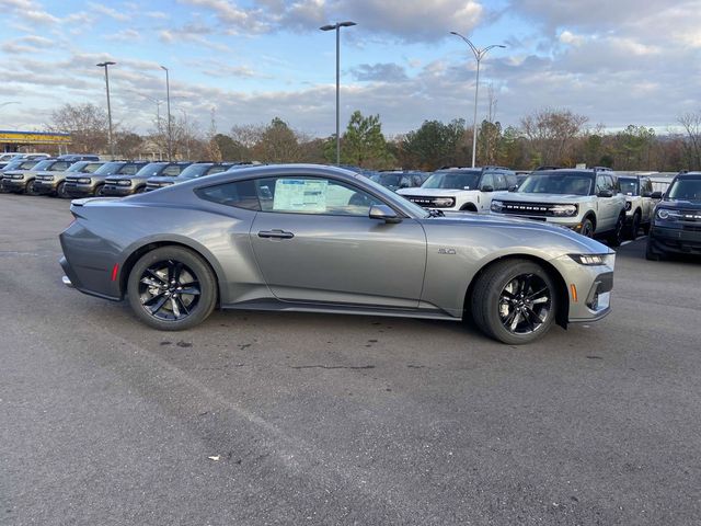 2025 Ford Mustang GT 2