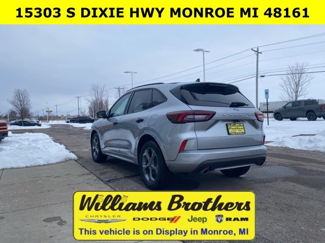 2024 Ford Escape ST-Line - Silver Metallic exterior view 7