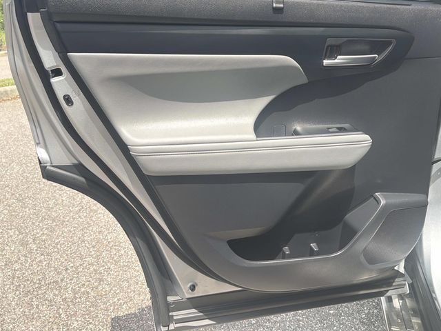 Used 2025 Toyota Highlander Hybrid SUV