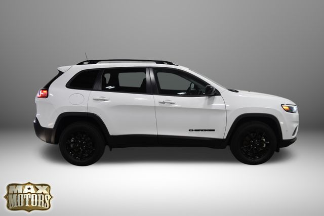 Used 2023 Jeep Cherokee Altitude with VIN 1C4PJMMBXPD112368 for sale in Kansas City