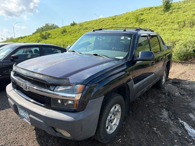 Medium Cadet Blue Metallic 2004 Chevrolet Avalanche Pickup Truck Four-Wheel Drive 4-Speed Automatic Overdrive