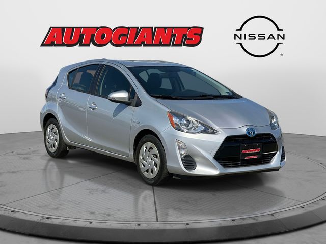 Classic Silver Metallic 2016 Toyota Prius c Hatchback Front-Wheel Drive Continuously Variable Transmission