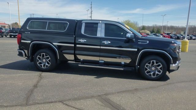 2023 GMC Sierra 1500 SLE 9