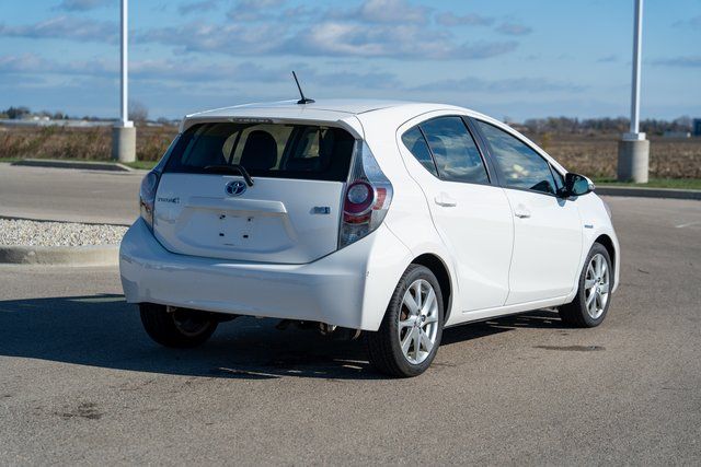 2012 Toyota Prius c Four 7