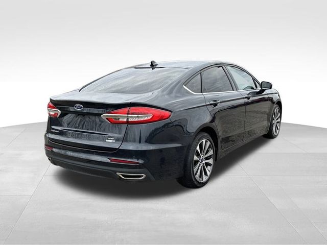 2020 Ford Fusion SE 22