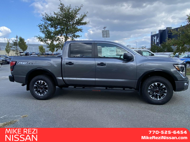 2024 Nissan Titan PRO-4X 2