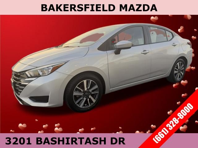 2023 Nissan Versa SV FWD