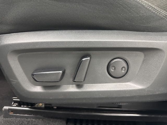 used 2023 Nissan Rogue car, priced at $20,948