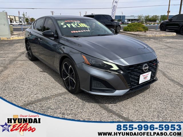 Gray (Gun Metallic) 2023 Nissan Altima 2.5 SR FWD Sedan Front-Wheel Drive Continuously Variable Transmission