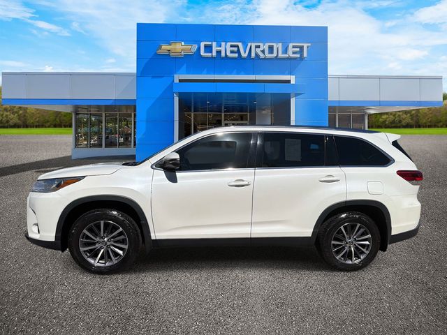 2019 Toyota Highlander - Image 3