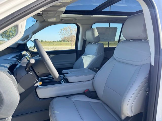 2025 Ford Expedition Active MAX