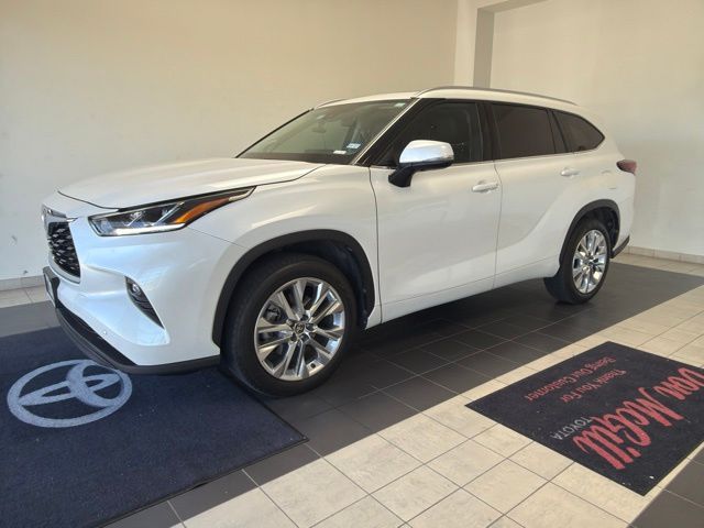 2025 Toyota Highlander Limited Beige at Gullo Toyota