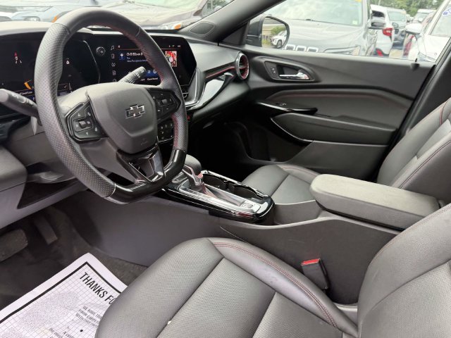Used 2024 Chevrolet Trax SUV