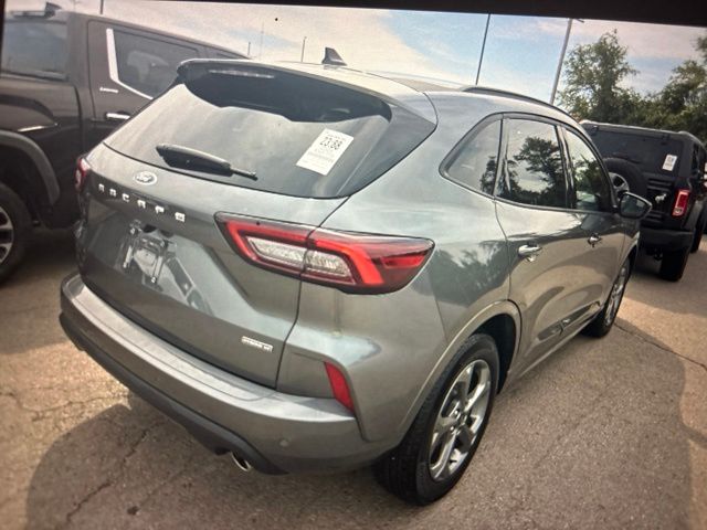 Used 2024 Ford Escape ST-Line Select with VIN 1FMCU9NZ6RUA15147 for sale in Kansas City