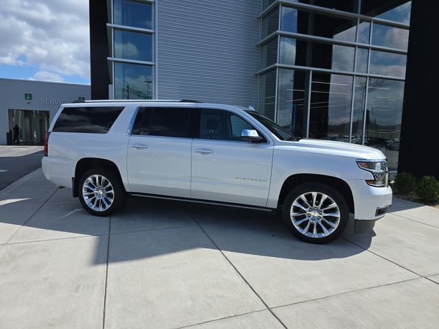 White (Iridescent Pearl Tricoat) 2019 Chevrolet Suburban 1500 Premier 4WD SUV / Crossover Four-Wheel Drive