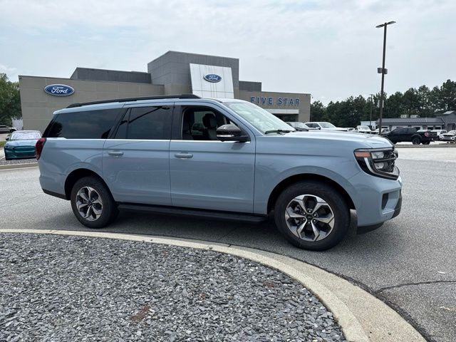 Gray Metallic 2027 Ford Expedition SUV / Crossover Four-Wheel Drive Automatic