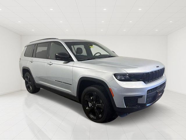 Silver 2023 Jeep Grand Cherokee L SUV / Crossover Four-Wheel Drive 8-Speed Automatic