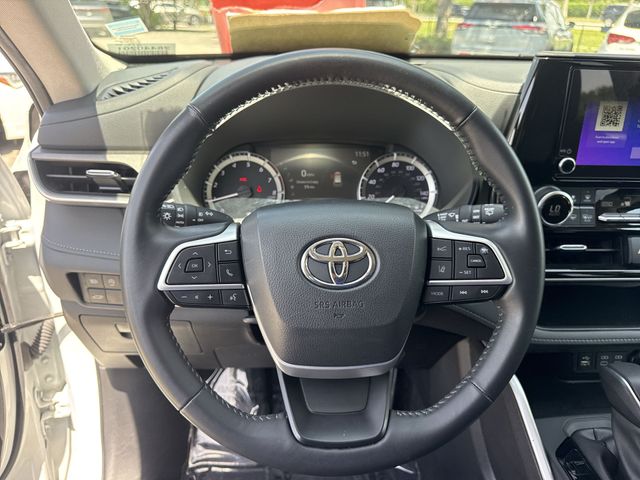 2024 Toyota Highlander - $33,998