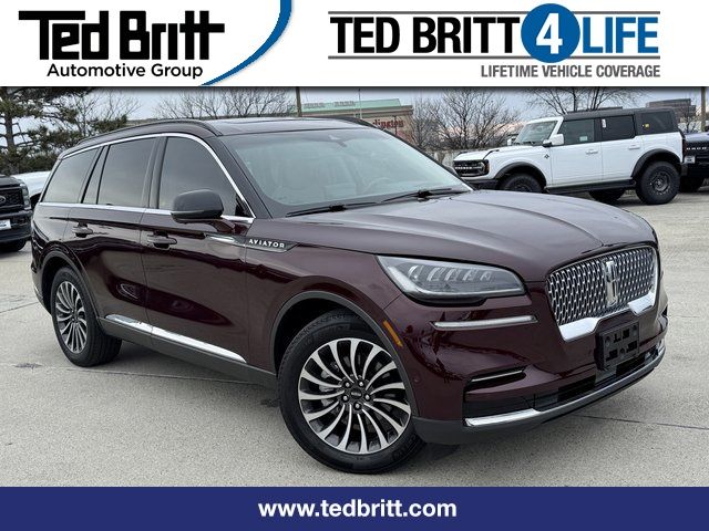 Red (Burgundy Velvet Metallic Tinted Clearcoat) 2022 Lincoln Aviator SUV / Crossover All-Wheel Drive Automatic