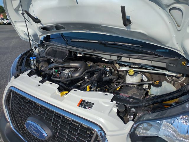 Used 2025 White Ford Base image 31
